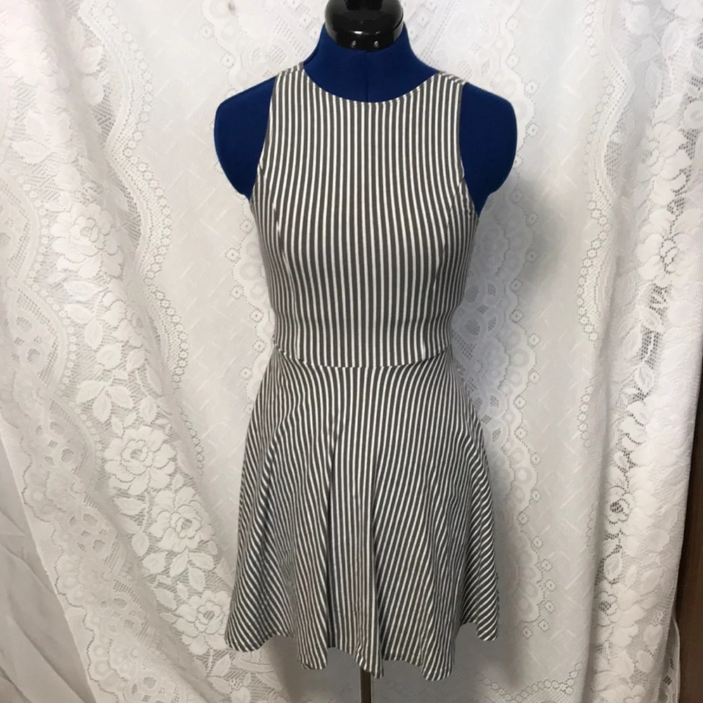 Hollister Gray and White Striped Dress - Picture 2 of 6